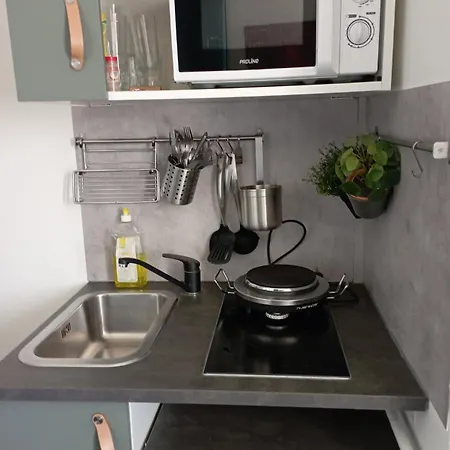 Superbe Studio Quartier Chic Centre Paris